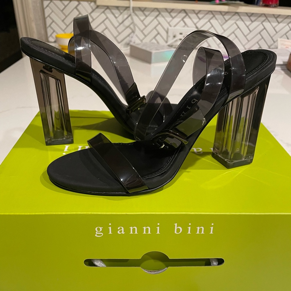 Gianni Bini Liyra black clear block heels size 7.5